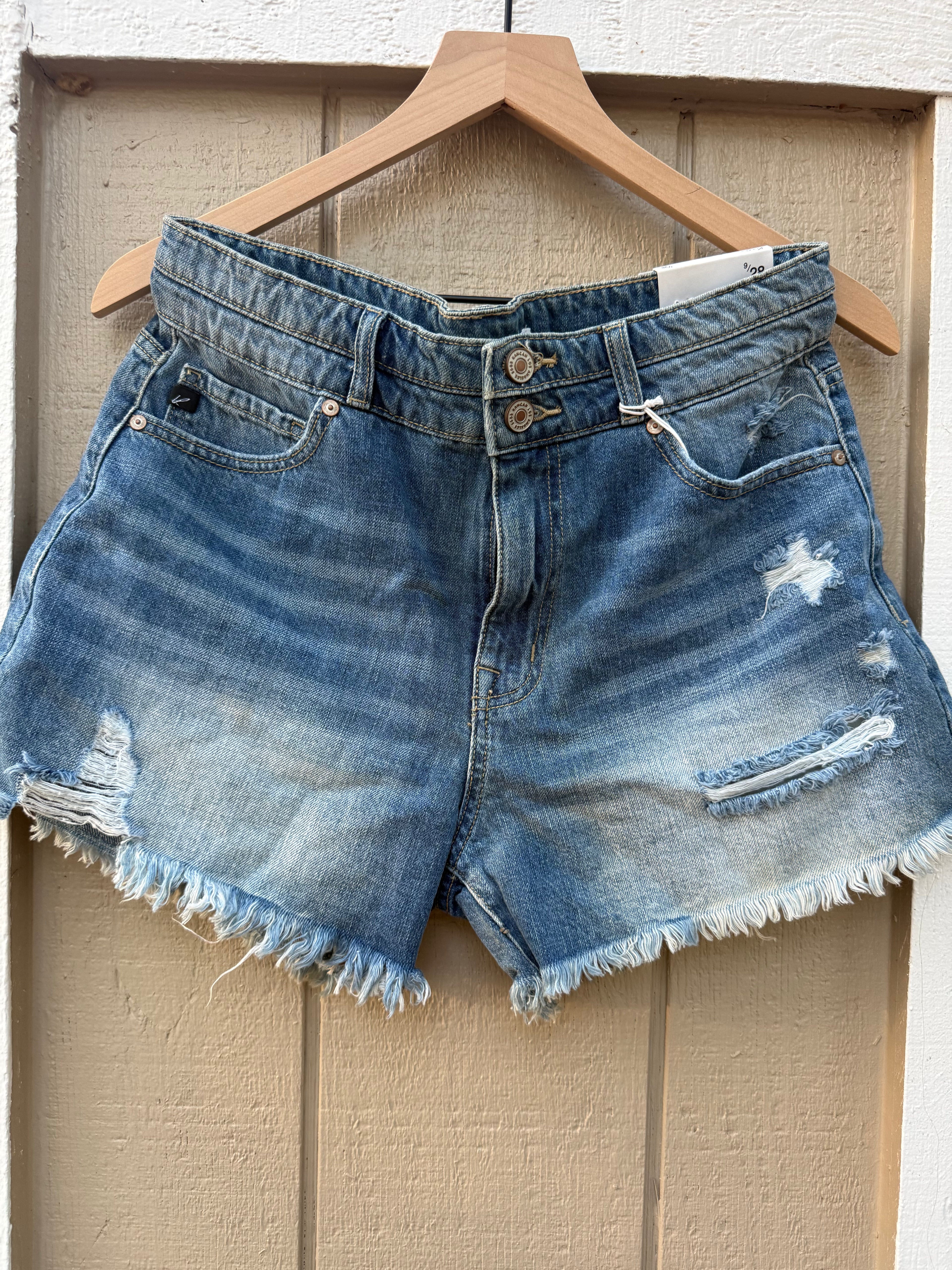 2 Button Shorts